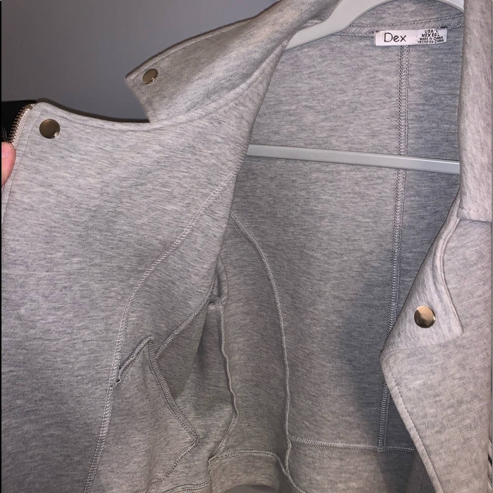 Cropped Jacket - Picture 5 of 10